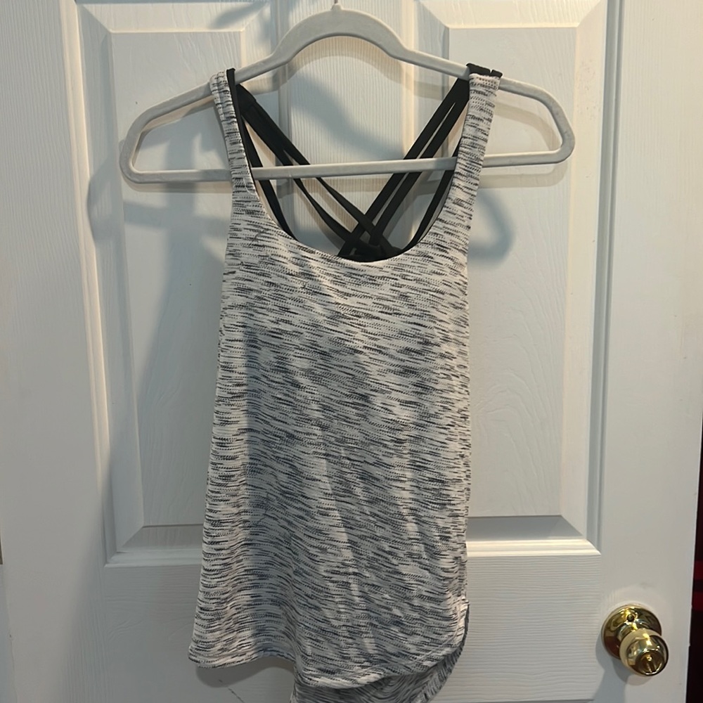 LULULEMON built-in bra workout tank top, size 4